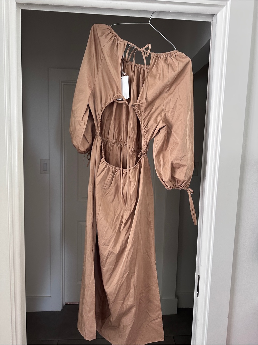 Backless Long-Sleeve Midi Dress in Camel